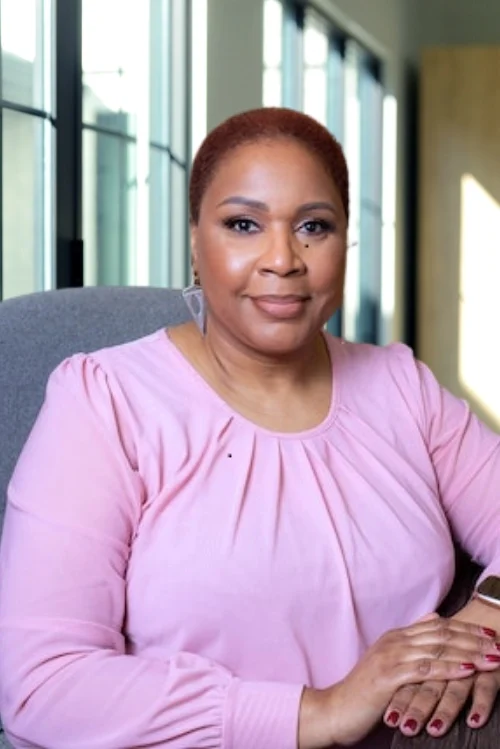 tracey jones headshot